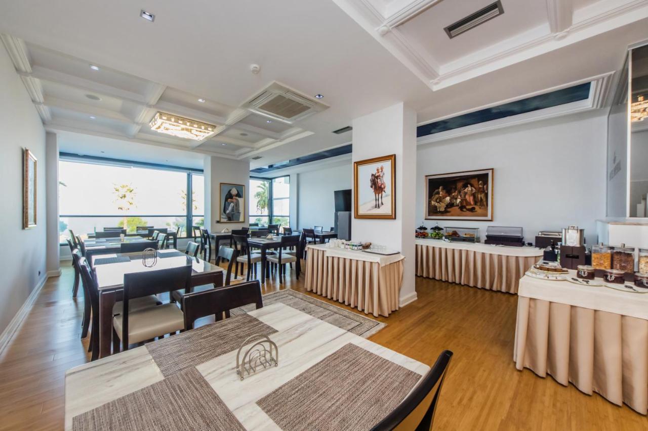 Hotel Imperial Kanine Екстериор снимка