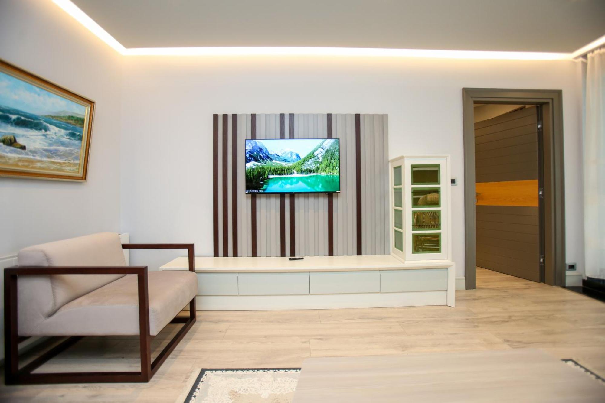 Hotel Imperial Kanine Екстериор снимка